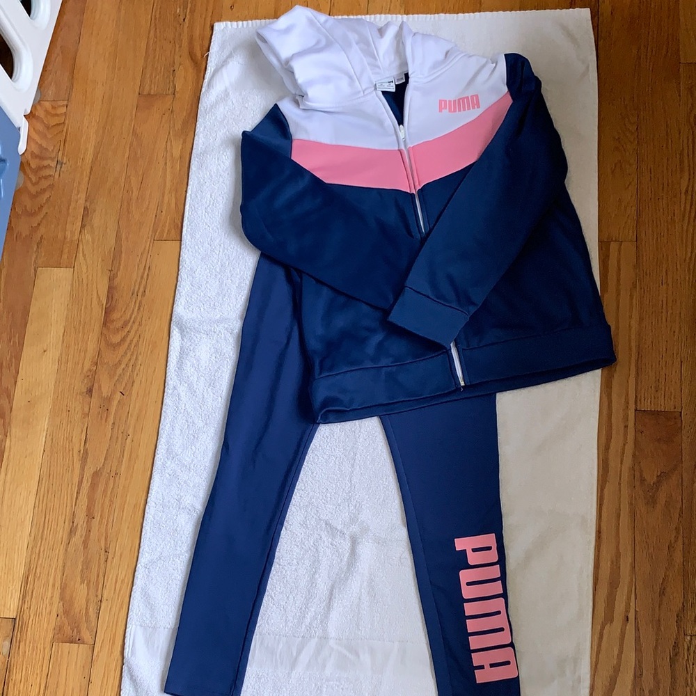 Puma Navy and Pink Athletic Set size (10 - 12 years) girls.